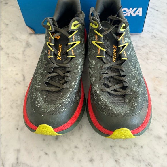 Hoka men’s Tecton X running shoe - Picture 4 of 5